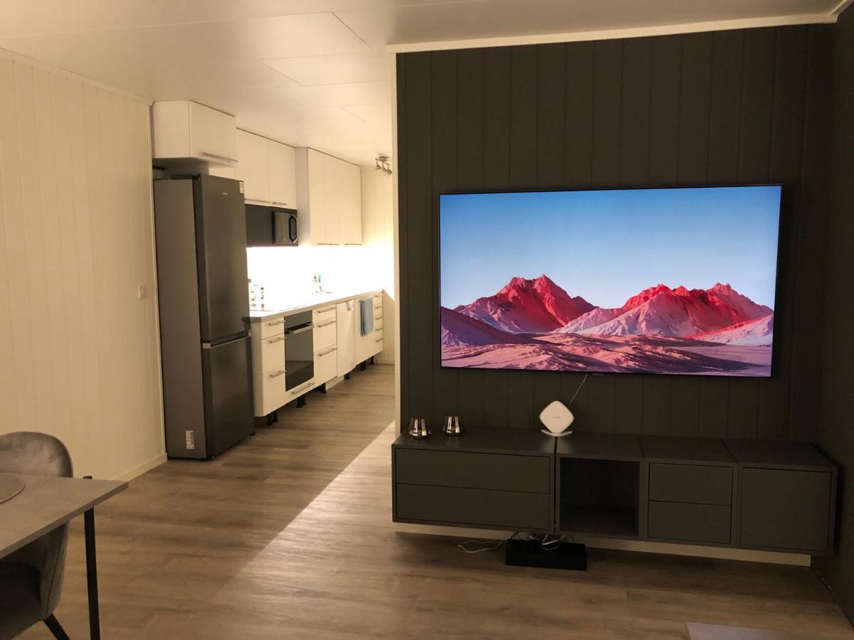 Moderne Og Trivelig Leilighet, Med Unik Utsikt Tromsø Eksteriør bilde